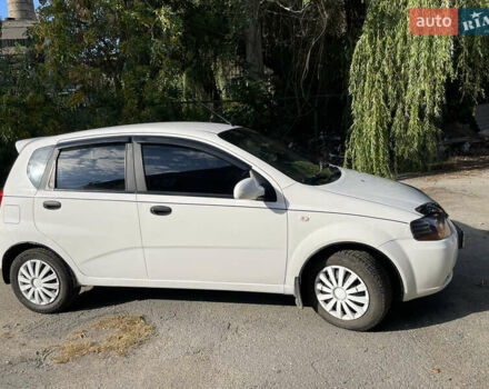 Білий Шевроле Авео, об'ємом двигуна 1.5 л та пробігом 211 тис. км за 2950 $, фото 3 на Automoto.ua