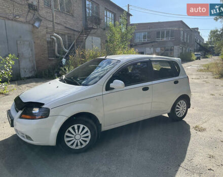 Білий Шевроле Авео, об'ємом двигуна 1.5 л та пробігом 211 тис. км за 2950 $, фото 8 на Automoto.ua