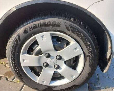 Білий Шевроле Авео, об'ємом двигуна 1.5 л та пробігом 189 тис. км за 2350 $, фото 3 на Automoto.ua