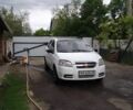 Белый Шевроле Авео, объемом двигателя 1.5 л и пробегом 232 тыс. км за 3300 $, фото 1 на Automoto.ua
