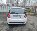 Білий Шевроле Авео, об'ємом двигуна 1.5 л та пробігом 80 тис. км за 4500 $, фото 2 на Automoto.ua