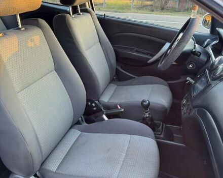 Белый Шевроле Авео, объемом двигателя 1.5 л и пробегом 245 тыс. км за 3890 $, фото 13 на Automoto.ua