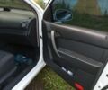 Белый Шевроле Авео, объемом двигателя 1.5 л и пробегом 143 тыс. км за 4700 $, фото 1 на Automoto.ua
