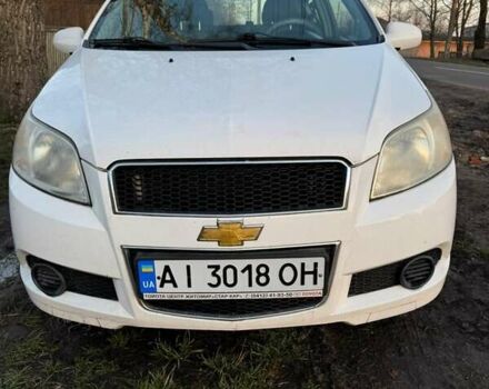 Белый Шевроле Авео, объемом двигателя 1.5 л и пробегом 245 тыс. км за 3890 $, фото 1 на Automoto.ua