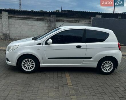 Белый Шевроле Авео, объемом двигателя 1.5 л и пробегом 76 тыс. км за 5100 $, фото 2 на Automoto.ua