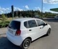 Белый Шевроле Авео, объемом двигателя 1.5 л и пробегом 310 тыс. км за 2500 $, фото 4 на Automoto.ua