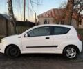 Белый Шевроле Авео, объемом двигателя 1.5 л и пробегом 245 тыс. км за 3890 $, фото 4 на Automoto.ua
