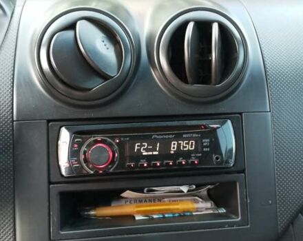 Белый Шевроле Авео, объемом двигателя 1.5 л и пробегом 143 тыс. км за 4700 $, фото 5 на Automoto.ua