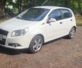 Белый Шевроле Авео, объемом двигателя 1.5 л и пробегом 250 тыс. км за 4500 $, фото 1 на Automoto.ua