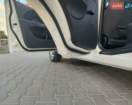 Білий Шевроле Авео, об'ємом двигуна 1.5 л та пробігом 163 тис. км за 3490 $, фото 33 на Automoto.ua