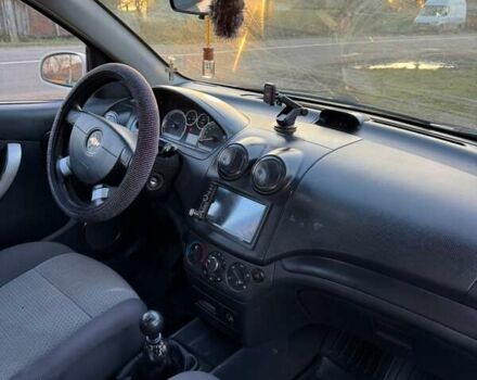 Белый Шевроле Авео, объемом двигателя 1.5 л и пробегом 245 тыс. км за 3890 $, фото 11 на Automoto.ua