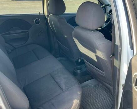 Белый Шевроле Авео, объемом двигателя 1.5 л и пробегом 310 тыс. км за 2500 $, фото 11 на Automoto.ua