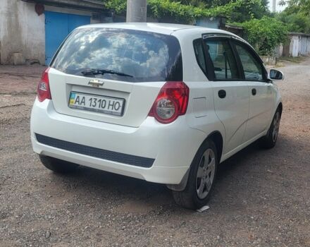 Белый Шевроле Авео, объемом двигателя 1.5 л и пробегом 250 тыс. км за 3950 $, фото 4 на Automoto.ua