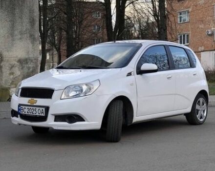 Белый Шевроле Авео, объемом двигателя 1.21 л и пробегом 180 тыс. км за 4200 $, фото 2 на Automoto.ua