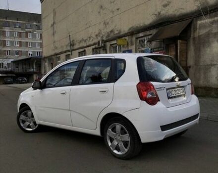 Белый Шевроле Авео, объемом двигателя 1.21 л и пробегом 180 тыс. км за 4200 $, фото 1 на Automoto.ua