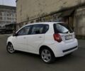 Белый Шевроле Авео, объемом двигателя 1.21 л и пробегом 180 тыс. км за 4200 $, фото 1 на Automoto.ua