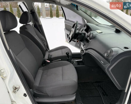 Білий Шевроле Авео, об'ємом двигуна 1.21 л та пробігом 227 тис. км за 2999 $, фото 11 на Automoto.ua