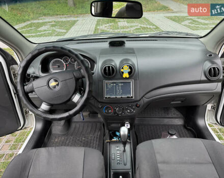 Белый Шевроле Авео, объемом двигателя 1.5 л и пробегом 109 тыс. км за 6299 $, фото 12 на Automoto.ua