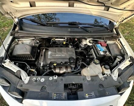 Белый Шевроле Авео, объемом двигателя 1.4 л и пробегом 158 тыс. км за 6500 $, фото 17 на Automoto.ua