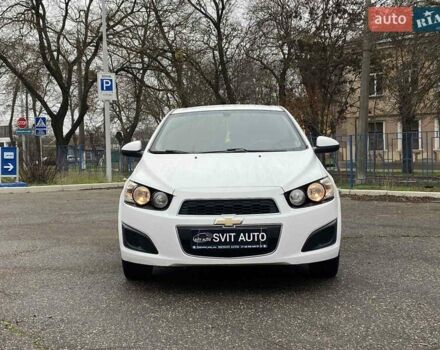 Белый Шевроле Авео, объемом двигателя 1.4 л и пробегом 139 тыс. км за 6400 $, фото 1 на Automoto.ua