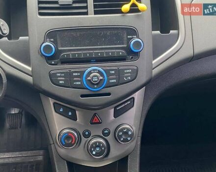 Белый Шевроле Авео, объемом двигателя 1.4 л и пробегом 139 тыс. км за 6400 $, фото 35 на Automoto.ua