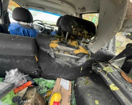 Белый Шевроле Авео, объемом двигателя 1.5 л и пробегом 35 тыс. км за 1600 $, фото 5 на Automoto.ua