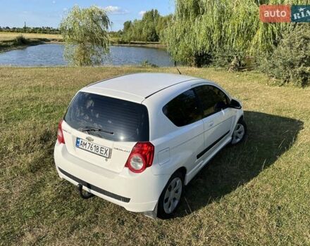 Белый Шевроле Авео, объемом двигателя 1.21 л и пробегом 200 тыс. км за 4200 $, фото 13 на Automoto.ua