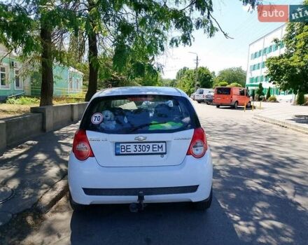 Белый Шевроле Авео, объемом двигателя 1.2 л и пробегом 207 тыс. км за 4700 $, фото 2 на Automoto.ua