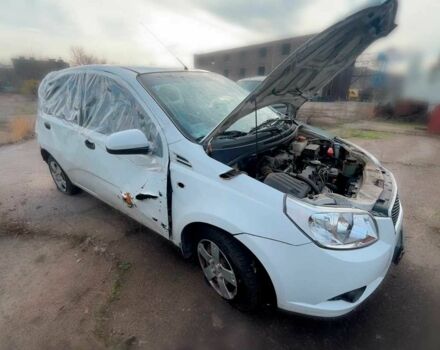 Белый Шевроле Авео, объемом двигателя 1.5 л и пробегом 35 тыс. км за 1600 $, фото 2 на Automoto.ua