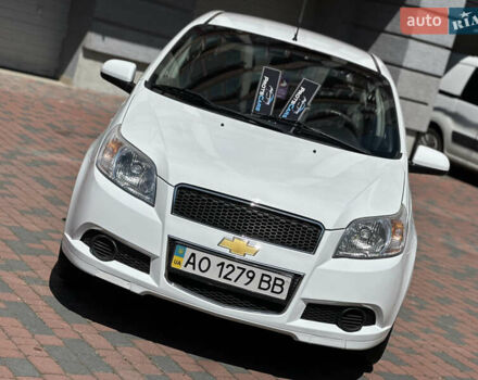Белый Шевроле Авео, объемом двигателя 1.5 л и пробегом 81 тыс. км за 4650 $, фото 5 на Automoto.ua