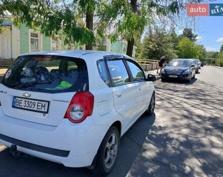 Белый Шевроле Авео, объемом двигателя 1.2 л и пробегом 207 тыс. км за 4700 $, фото 3 на Automoto.ua
