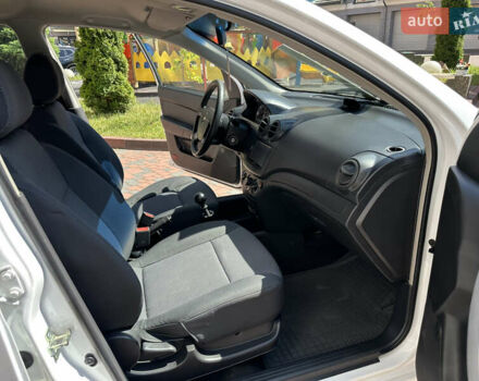 Білий Шевроле Авео, об'ємом двигуна 1.5 л та пробігом 81 тис. км за 4850 $, фото 139 на Automoto.ua
