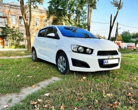 Белый Шевроле Авео, объемом двигателя 1.4 л и пробегом 158 тыс. км за 6700 $, фото 1 на Automoto.ua