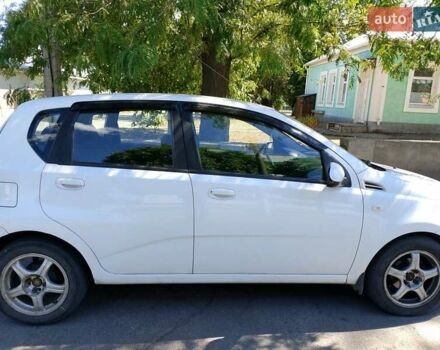 Белый Шевроле Авео, объемом двигателя 1.2 л и пробегом 207 тыс. км за 4700 $, фото 4 на Automoto.ua