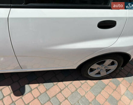 Белый Шевроле Авео, объемом двигателя 1.5 л и пробегом 81 тыс. км за 4650 $, фото 88 на Automoto.ua