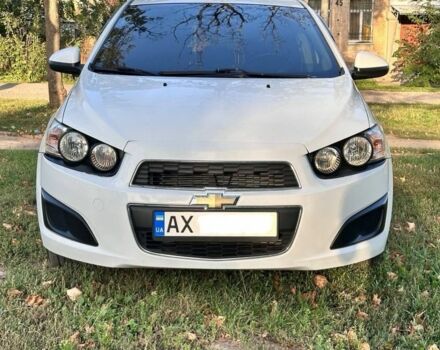 Белый Шевроле Авео, объемом двигателя 1.4 л и пробегом 158 тыс. км за 6500 $, фото 3 на Automoto.ua