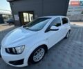 Белый Шевроле Авео, объемом двигателя 1.6 л и пробегом 153 тыс. км за 6600 $, фото 2 на Automoto.ua