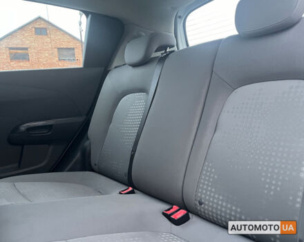 Белый Шевроле Авео, объемом двигателя 1.2 л и пробегом 139 тыс. км за 5700 $, фото 12 на Automoto.ua