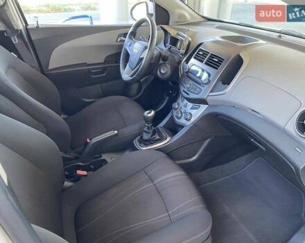 Білий Шевроле Авео, об'ємом двигуна 1.23 л та пробігом 187 тис. км за 5800 $, фото 15 на Automoto.ua