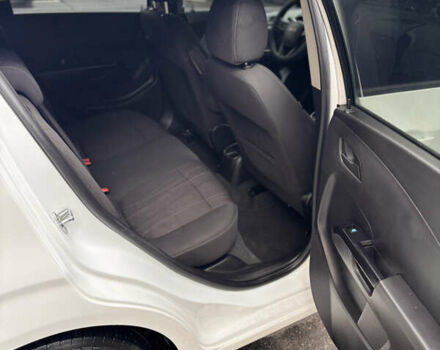 Шевроле Авео 2012 в Киеве на Automoto.ua Белый Шевроле Авео, объемом двигателя 1.25 л и пробегом 326 тыс. км за 4300 $, фото 5 на Automoto.ua