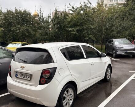 Білий Шевроле Авео, об'ємом двигуна 1.3 л та пробігом 326 тис. км за 4100 $, фото 3 на Automoto.ua