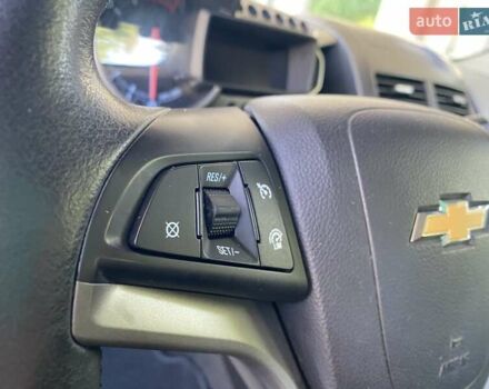 Білий Шевроле Авео, об'ємом двигуна 1.23 л та пробігом 187 тис. км за 5800 $, фото 20 на Automoto.ua