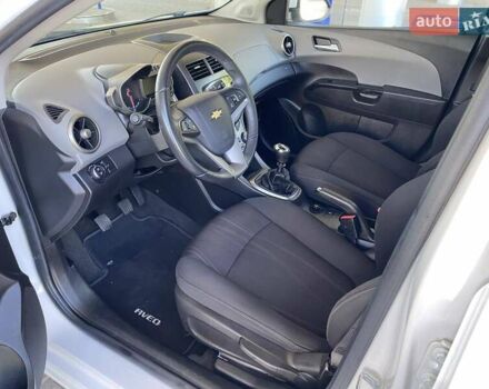Білий Шевроле Авео, об'ємом двигуна 1.23 л та пробігом 187 тис. км за 5800 $, фото 9 на Automoto.ua