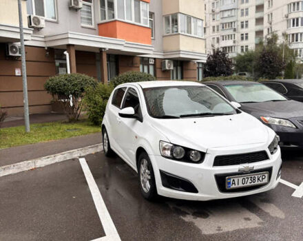 Шевроле Авео 2012 в Киеве на Automoto.ua Белый Шевроле Авео, объемом двигателя 1.25 л и пробегом 326 тыс. км за 4300 $, фото 2 на Automoto.ua
