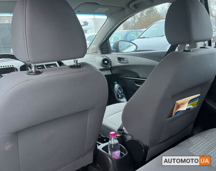 Белый Шевроле Авео, объемом двигателя 1.2 л и пробегом 139 тыс. км за 5700 $, фото 11 на Automoto.ua