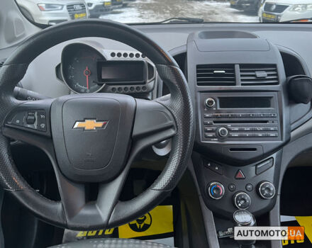 Белый Шевроле Авео, объемом двигателя 1.2 л и пробегом 139 тыс. км за 5700 $, фото 14 на Automoto.ua