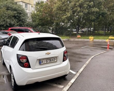 Білий Шевроле Авео, об'ємом двигуна 1.3 л та пробігом 326 тис. км за 4100 $, фото 4 на Automoto.ua