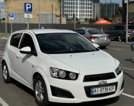 Білий Шевроле Авео, об'ємом двигуна 1.25 л та пробігом 325 тис. км за 4299 $, фото 1 на Automoto.ua