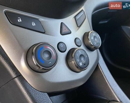 Белый Шевроле Авео, объемом двигателя 1.23 л и пробегом 187 тыс. км за 5800 $, фото 29 на Automoto.ua