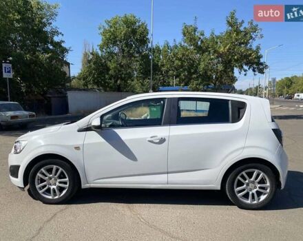 Білий Шевроле Авео, об'ємом двигуна 1.23 л та пробігом 187 тис. км за 5800 $, фото 8 на Automoto.ua